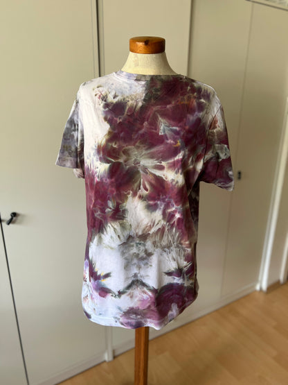 Ice Dye Tshirt in M Marbles